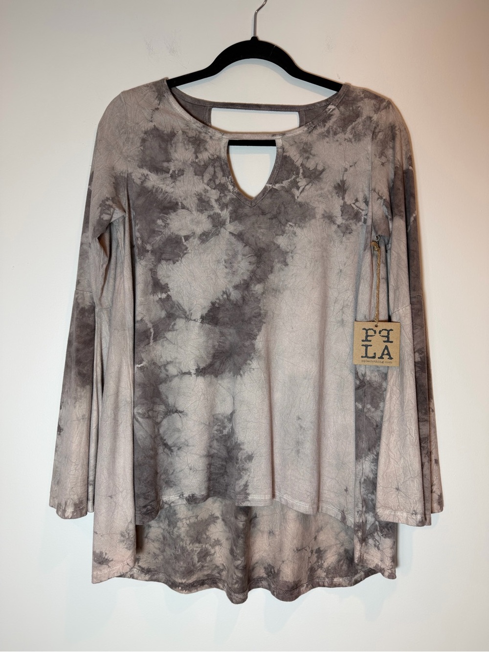 PPLA Storm Tie Dye Bell Sleeve Top Keyhole Cutout High-Low Boho